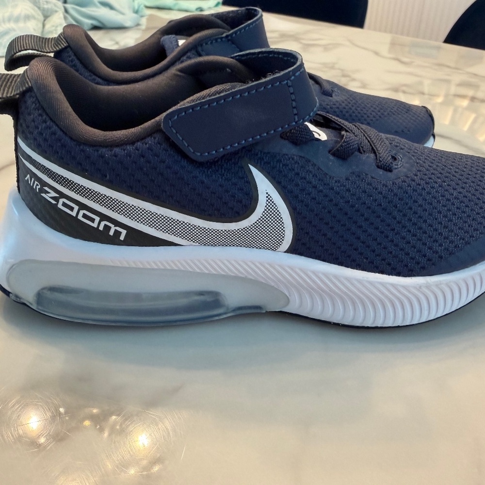 Nike Air Zoom Arcadia Boys Sneakers 13C New Without Tags/Box